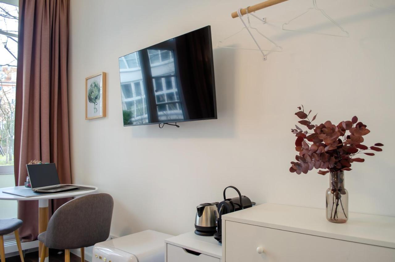 Homely Stay Studio 8 - Relaxed Self-Check-In Room In Munich Munique Exterior foto