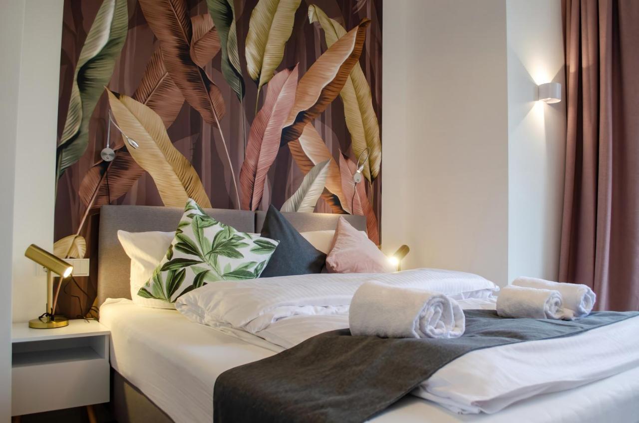 Homely Stay Studio 8 - Relaxed Self-Check-In Room In Munich Munique Exterior foto